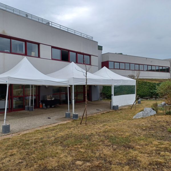Location chapiteaux 4 m large 4 m longueur Location chapiteaux 4x4