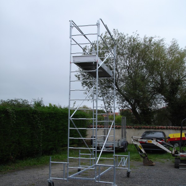 echaffaudage acier sur roue comabi junior 250 5.30m (1)