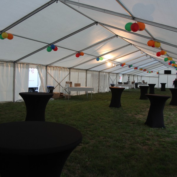 house pour mange debout pliant lorca location montbrison feurs andrezieuxlocamat42 (3)