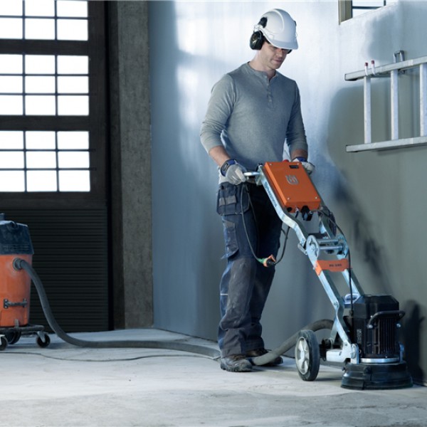 ponceuse a béton diamant husqvarna avec aspirateur