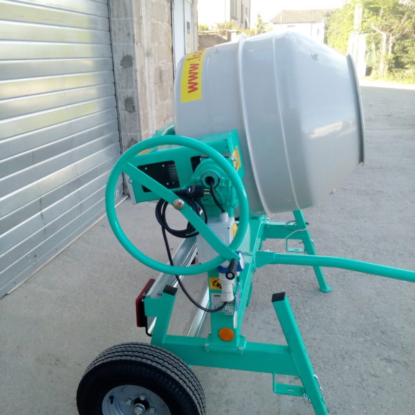 location bétonnière 360 litres électrique  feurs loire 42 location bétonnière électrique 360 litre montbrison boen feurs loire 42 tractable